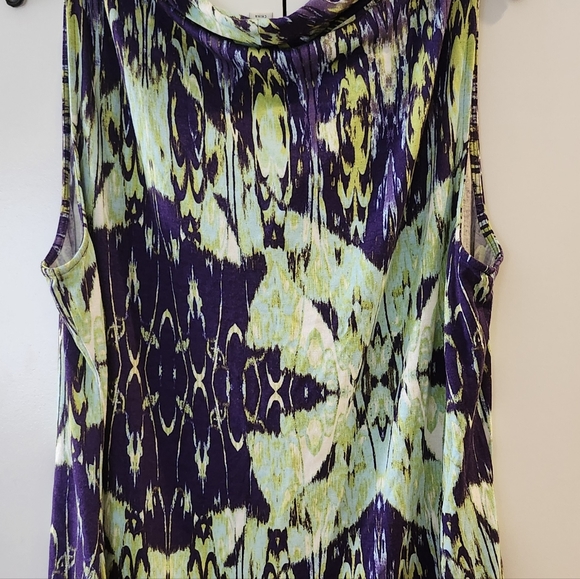 Tahari Arthur S. Levine Drape Tank Size Large.  $13 - Picture 4 of 8